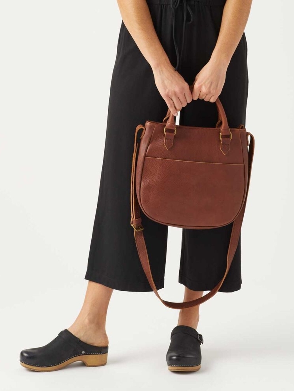 Duluth Trading Co 100% Lifetime Leather Saddle Bag